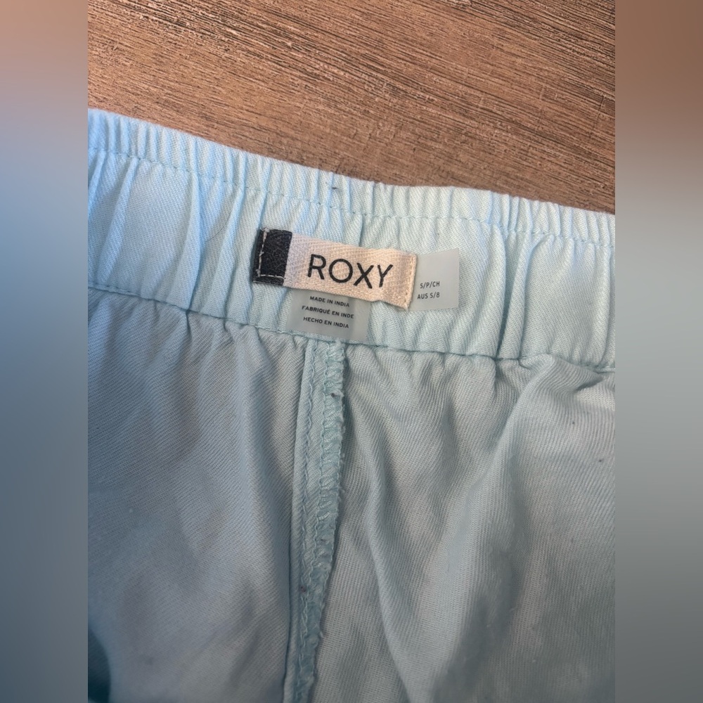 light blue Roxy shorts - Picture 3 of 4